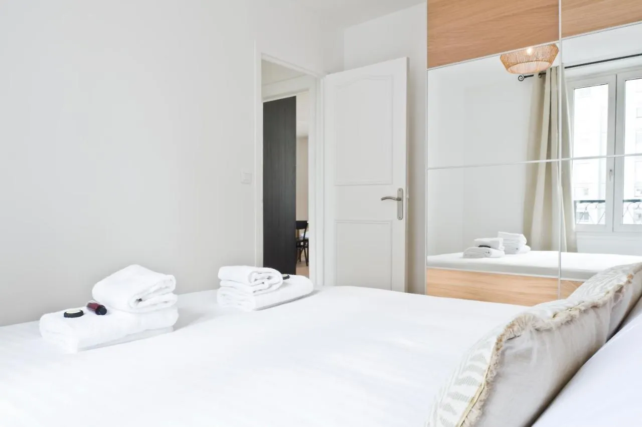 Pick A Flat's Rue D'avron - Nation 아파트